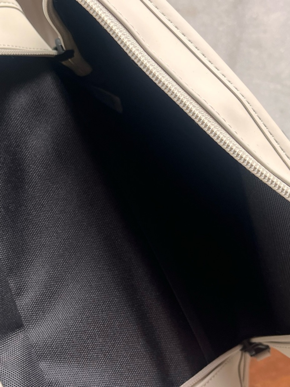 Rains Buckle Backpack Mini Unisex - Picture 5 of 14